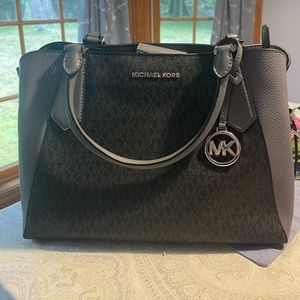 Michael Kors Kimberly Satchel